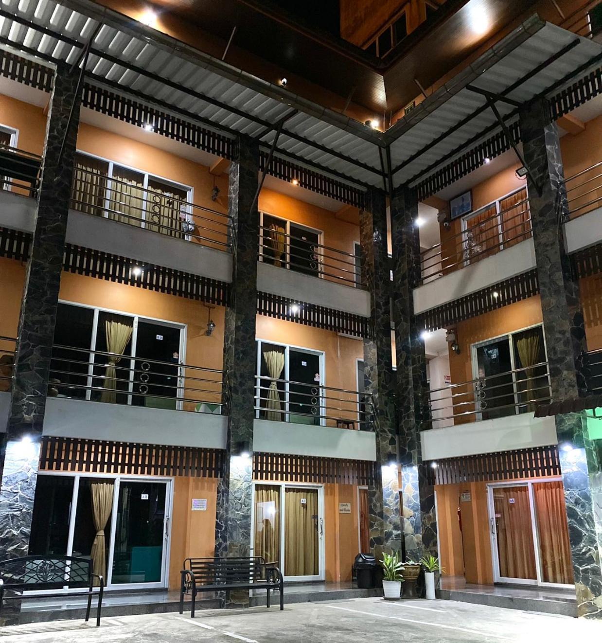 B And B Hotel Ρανόνγκ Εξωτερικό φωτογραφία