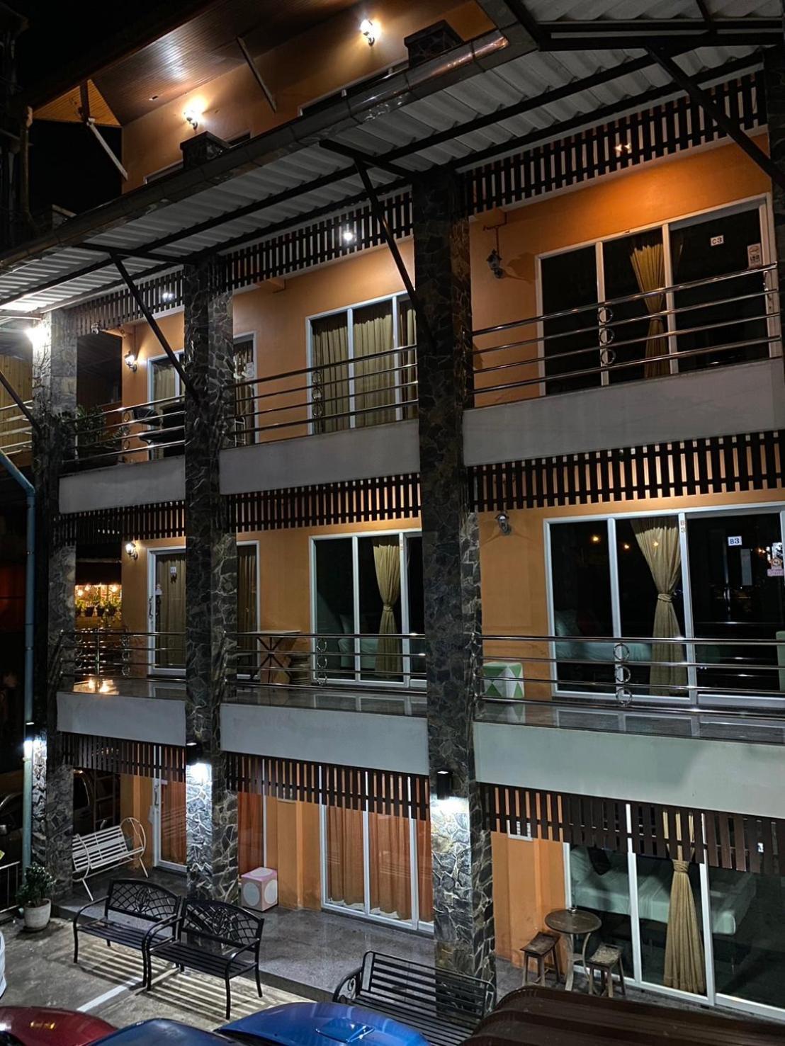 B And B Hotel Ρανόνγκ Εξωτερικό φωτογραφία