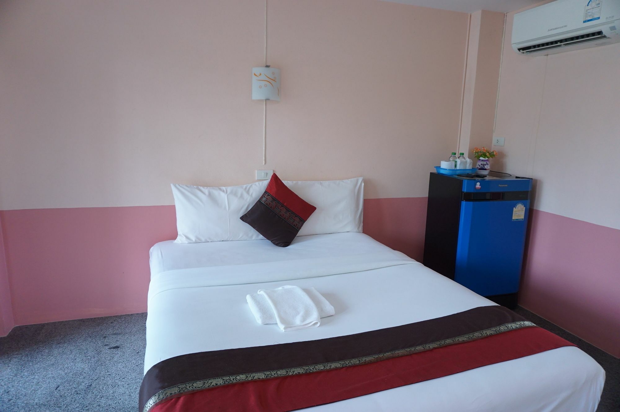 B And B Hotel Ρανόνγκ Εξωτερικό φωτογραφία